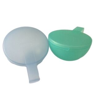 Tupperware “forget me not” food saver lot of 2